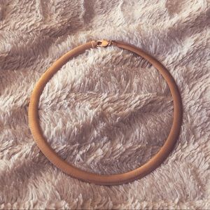 Rose gold choker/short necklace